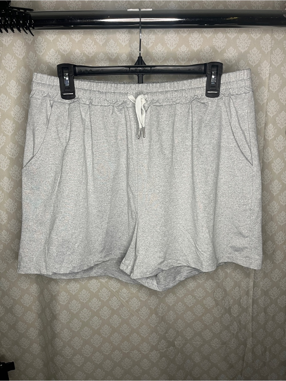 Women's Light Gray Drawstring Lounge Shorts - Unbranded